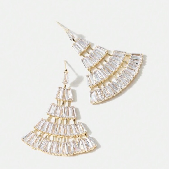 Vintage Inspired Fan shaped, Geometric Rhinestone, Crystal Drop Earrings - Picture 2 of 6